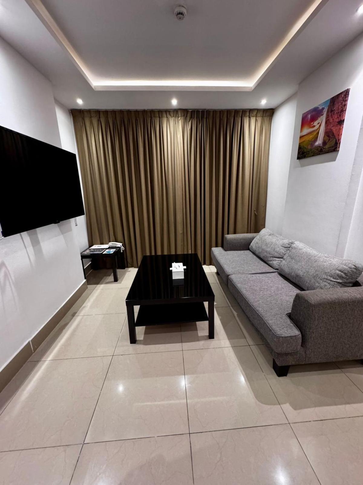 Sendan Aparthotel 3*
