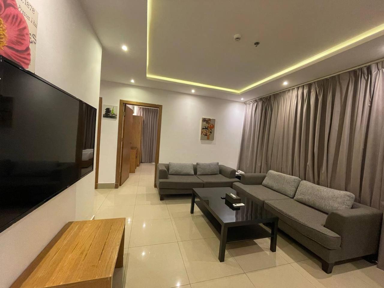 Sendan Aparthotel 3*
